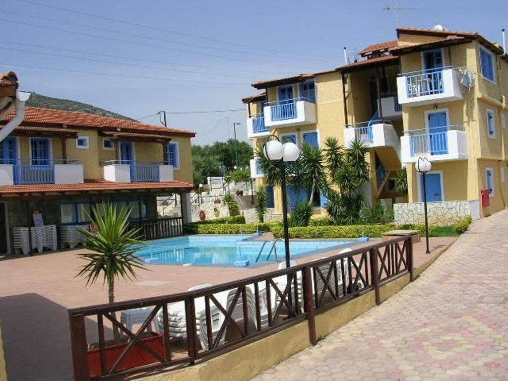 Mareva Hotel Apartments Hersónissos Extérieur photo