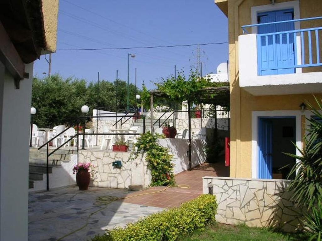 Mareva Hotel Apartments Hersónissos Extérieur photo