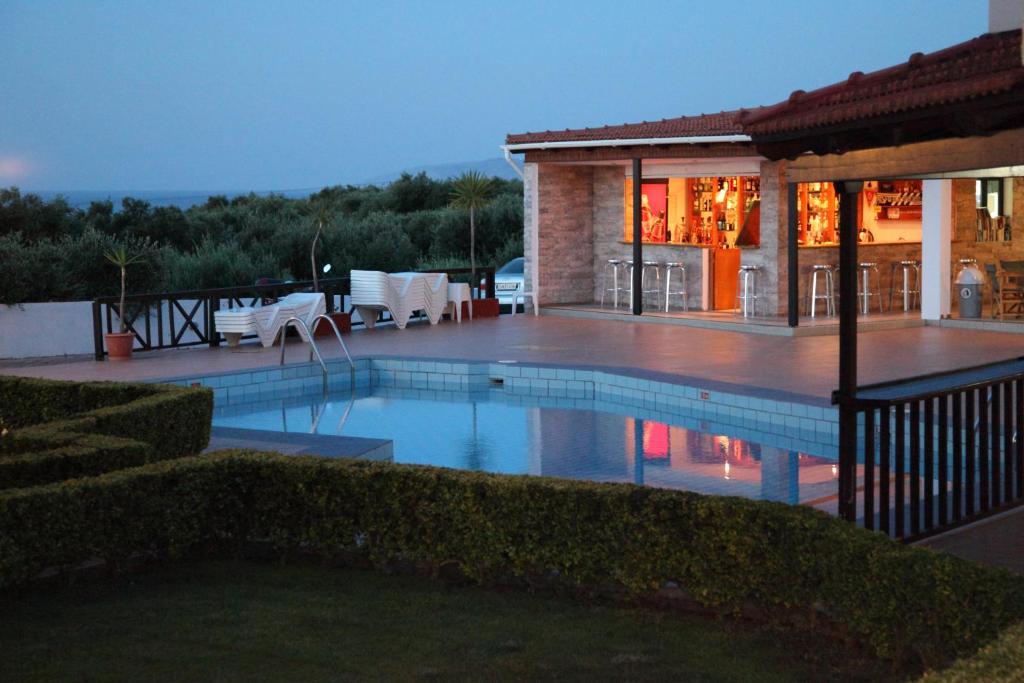 Mareva Hotel Apartments Hersónissos Extérieur photo